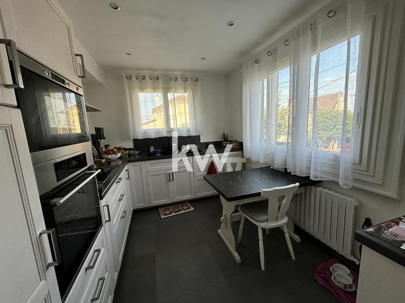 Maison - 147 m² - 7 pièces