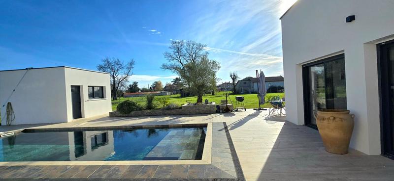 Maison - 194 m² - 6 pièces