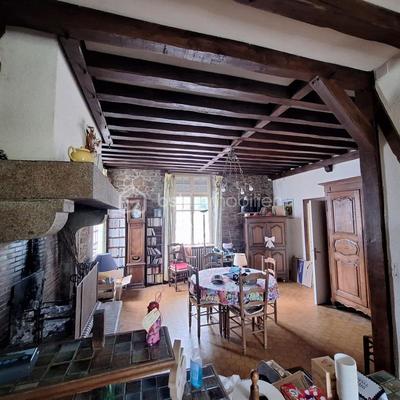 Maison de ville - 326 m² - 8 pièces