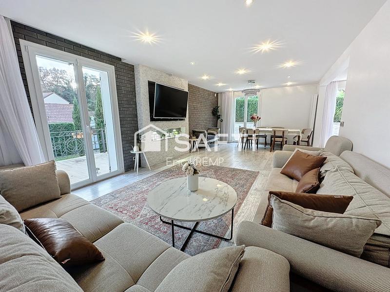 Maison - 180 m² - 7 pièces