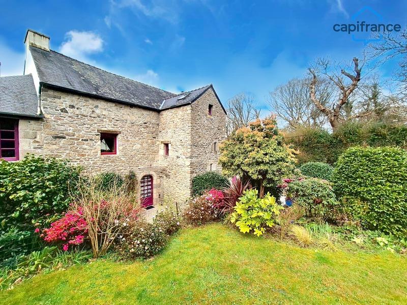 Maison en pierre - 163 m² - 8 pièces