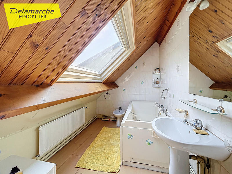 Maison - 137 m² - 7 pièces