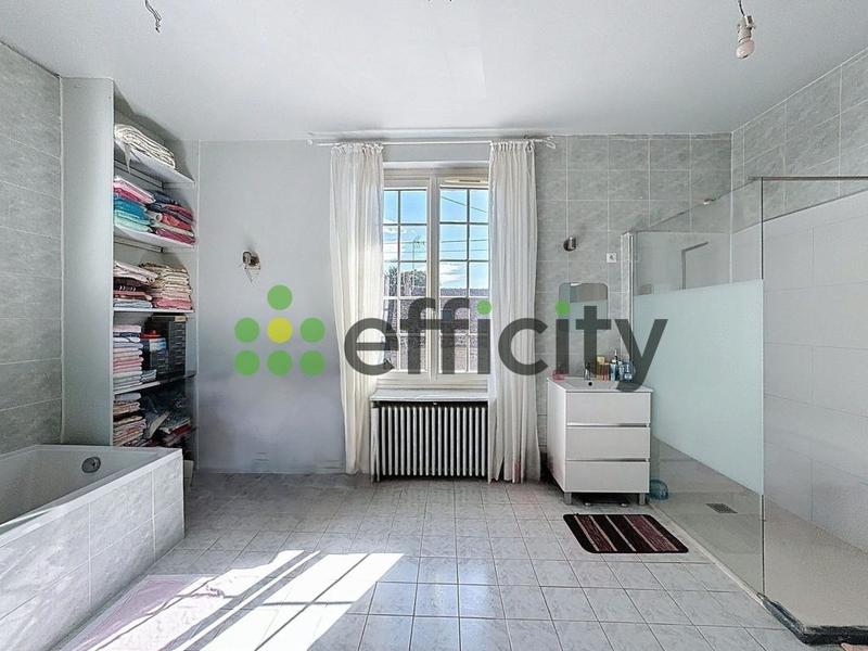 Chaumière - 214 m² - 9 pièces