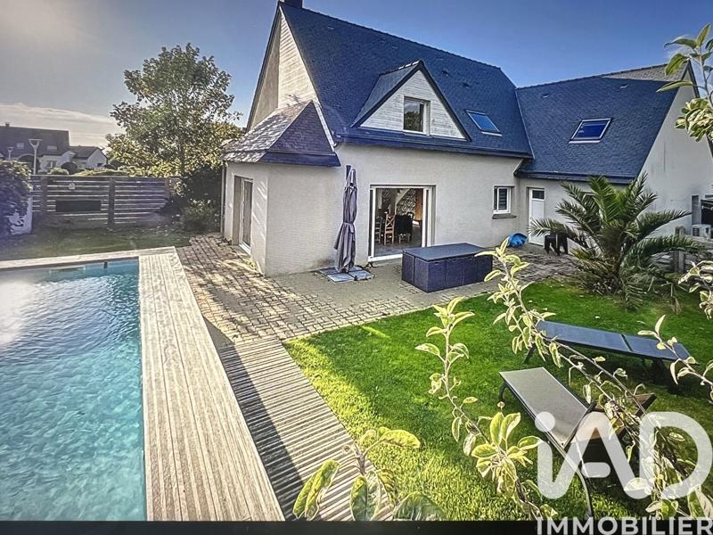 Maison - 217 m² - 7 pièces