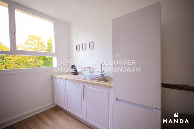 Chambre - 9 m² - 4 pièces