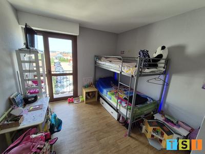Appartement - 98 m² - 4 pièces