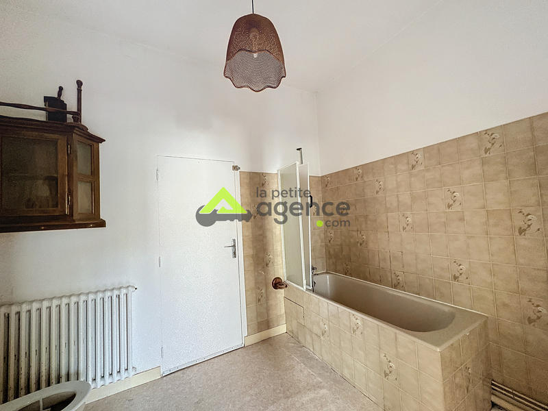 Immeuble - 273 m² - 14 pièces