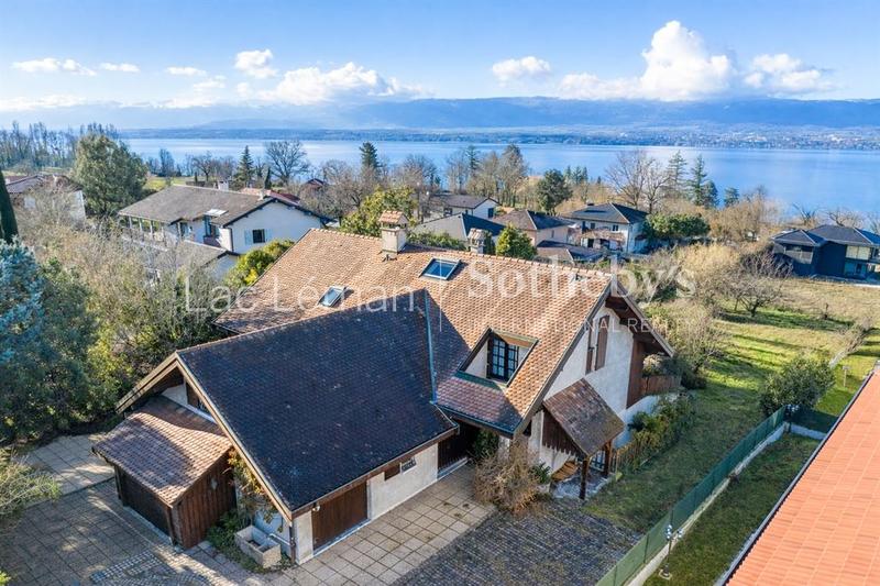 Maison - 300 m² - 8 pièces