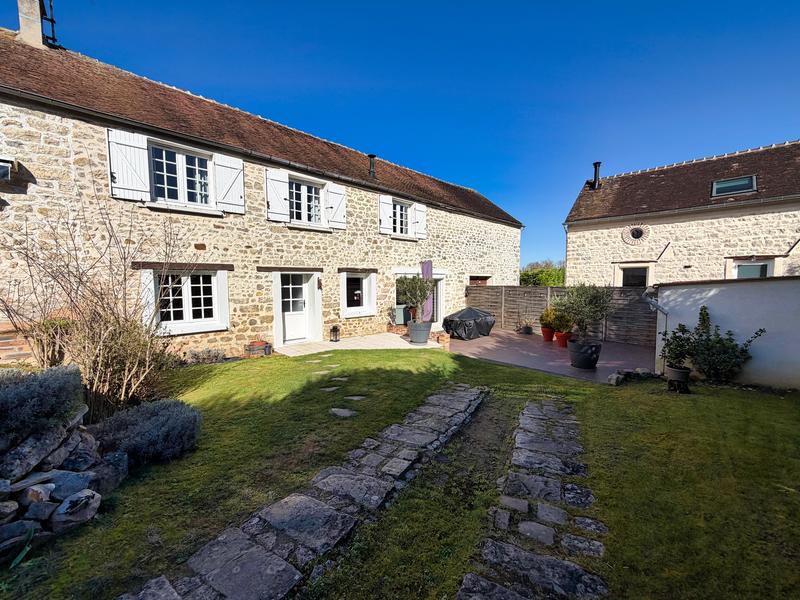 Maison - 123 m² - 6 pièces