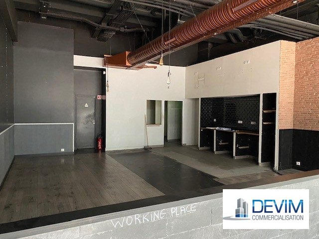 Local commercial - 110 m²