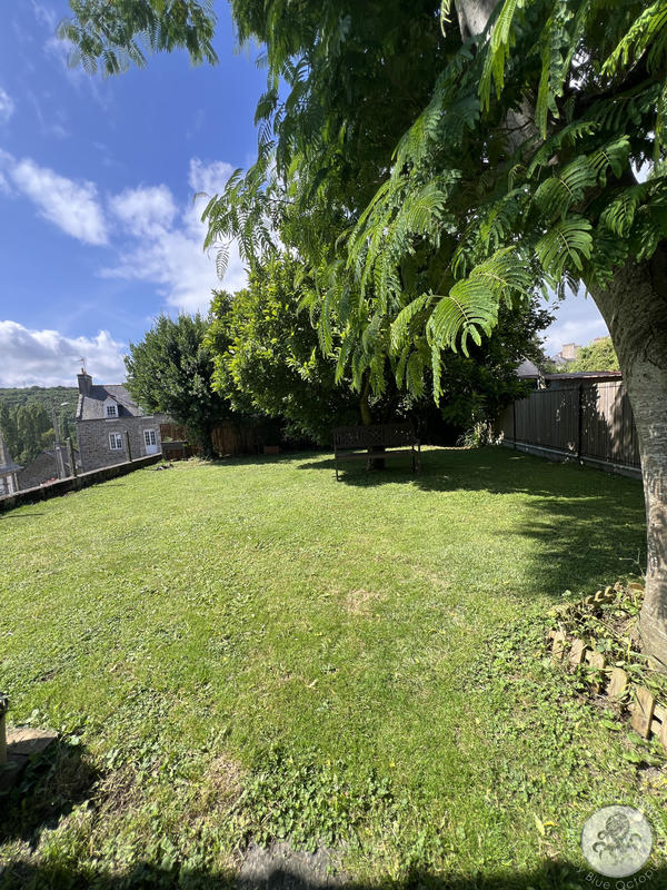 Maison - 121 m² - 5 pièces