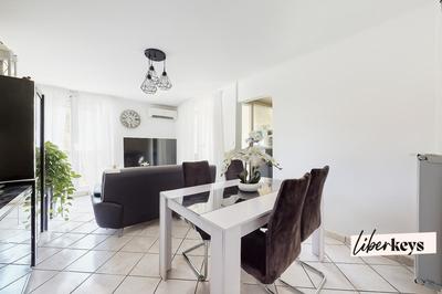 Appartement - 79 m² - 4 pièces