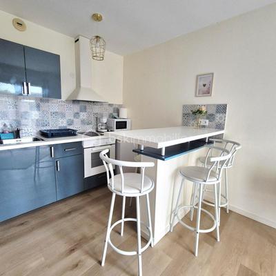 Studio - 30 m² - 1 pièce