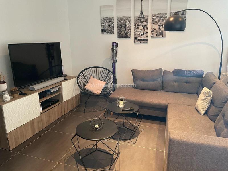 Appartement - 65 m² - 3 pièces
