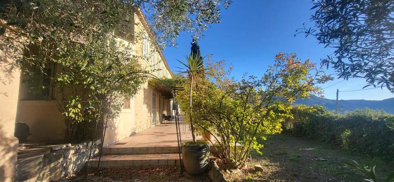 Maison - 170 m² - 6 pièces