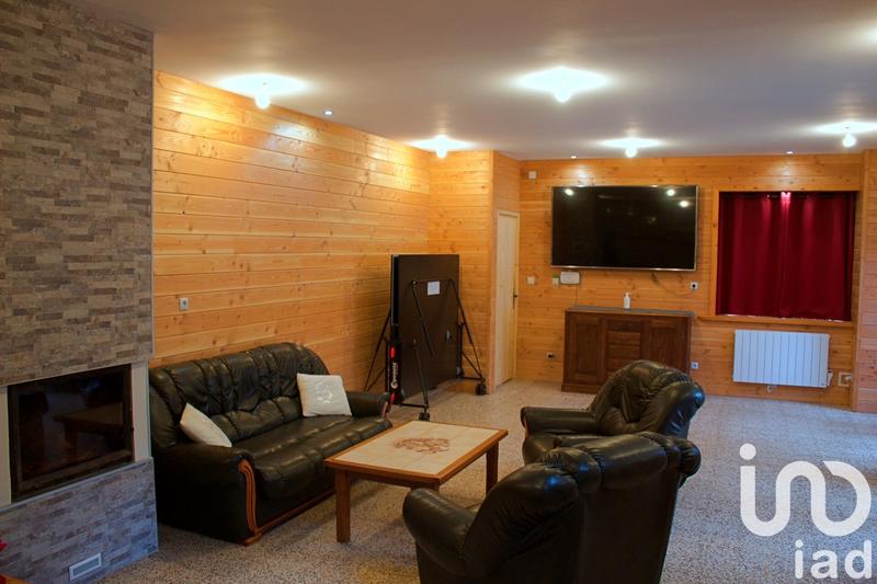 Maison - 287 m² - 12 pièces