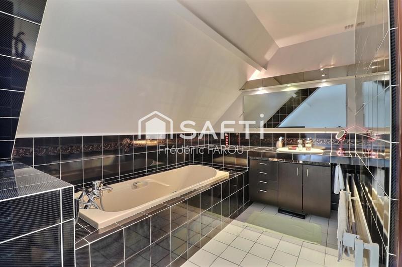 Maison - 146 m² - 5 pièces