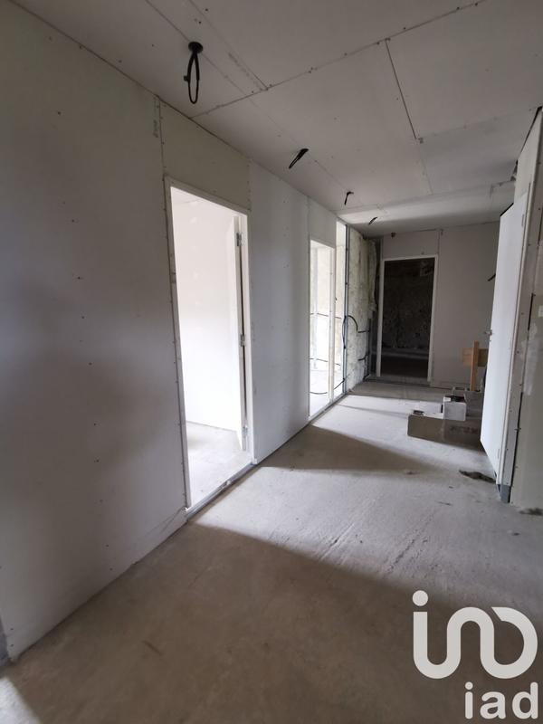 Maison - 360 m² - 3 pièces