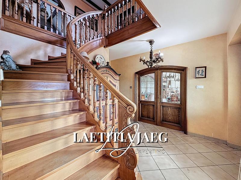 Maison - 168 m² - 7 pièces