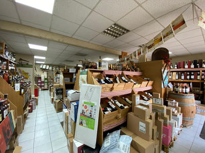 Fonds de commerce - Magasins - 108 m²