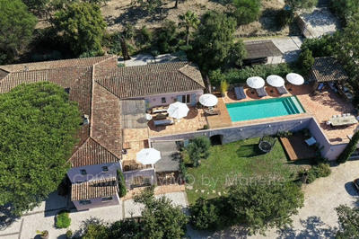 Villa - 280 m² - 10 pièces
