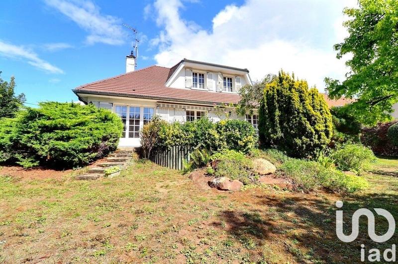 Maison - 170 m² - 9 pièces