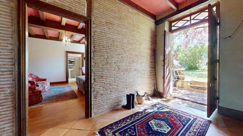 Maison traditionnelle - 280 m² - 8 pièces