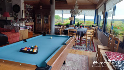 Maison - 185 m² - 8 pièces