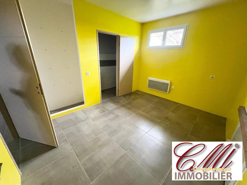 Maison - 203 m² - 8 pièces