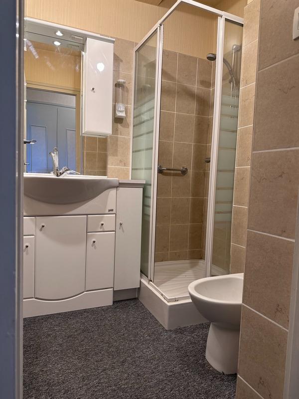 Appartement ancien - 67 m² - 4 pièces