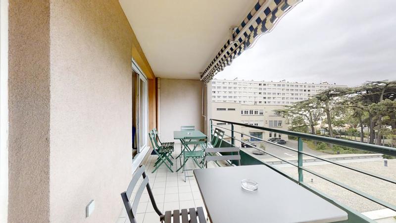 Appartement - 104 m² - 6 pièces