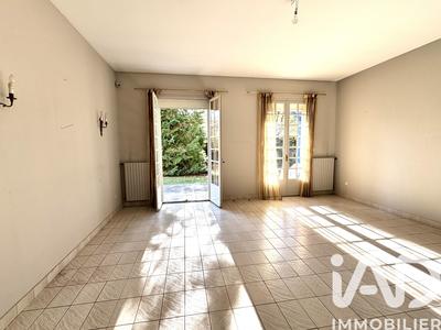 Maison - 316 m² - 8 pièces
