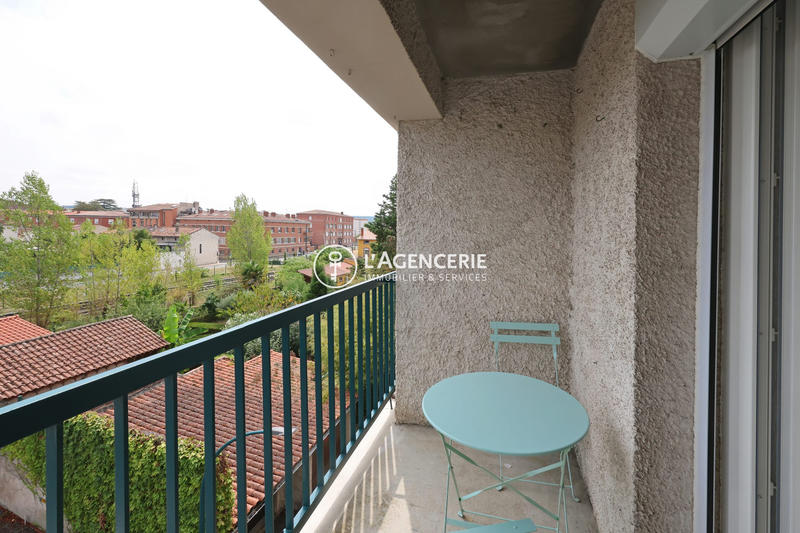 Appartement - 82 m² - 3 pièces