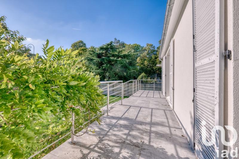 Maison - 176 m² - 7 pièces