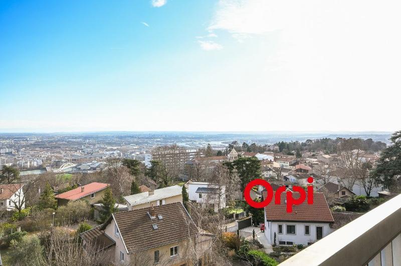 Appartement - 106 m² - 3 pièces