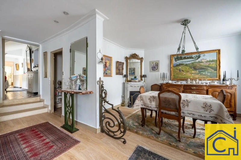 Maison - 176 m² - 5 pièces