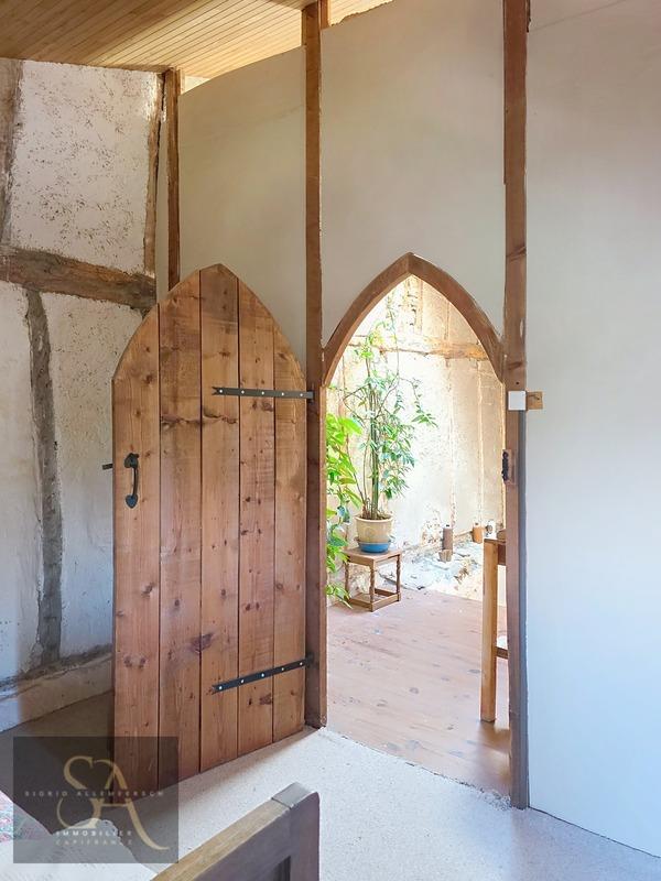 Maison - 214 m² - 9 pièces