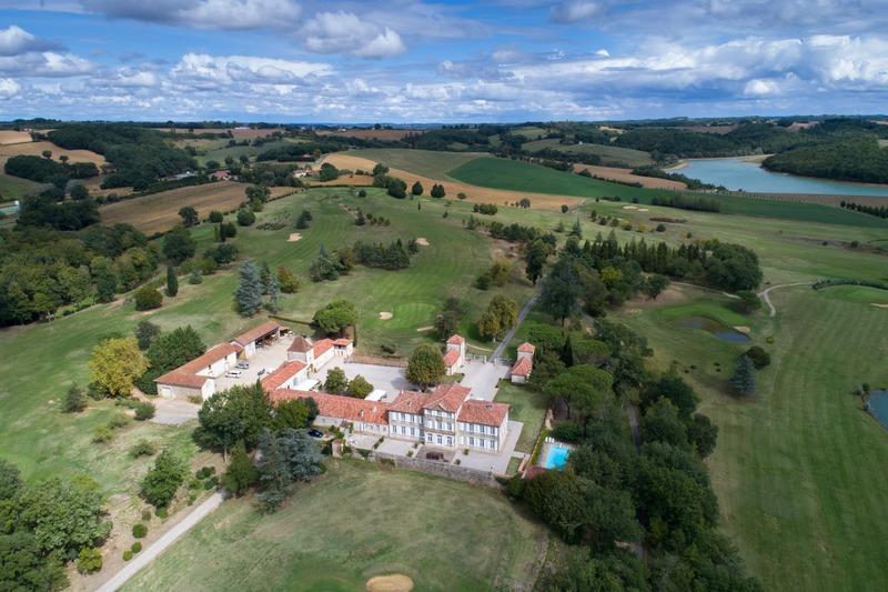 Château - 1 100 m² - 15 pièces