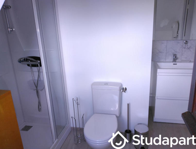 Chambre - 17 m² - 1 pièce