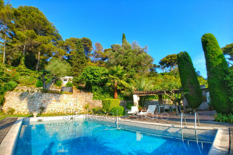 Maison - 175 m² - 6 pièces