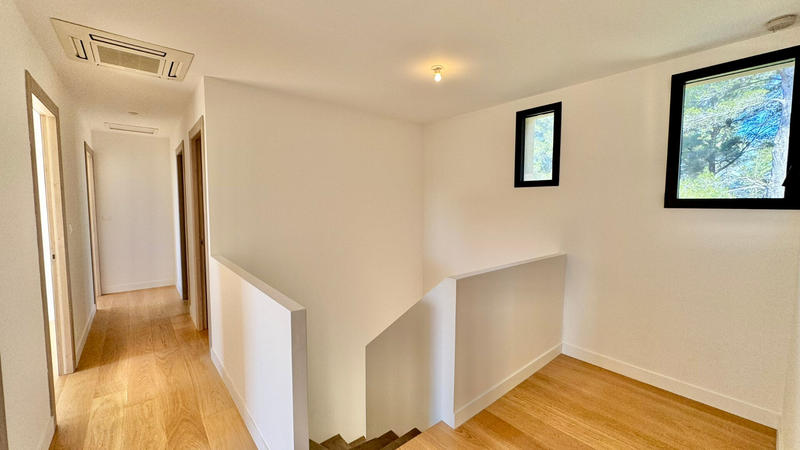 Maison - 164 m² - 5 pièces