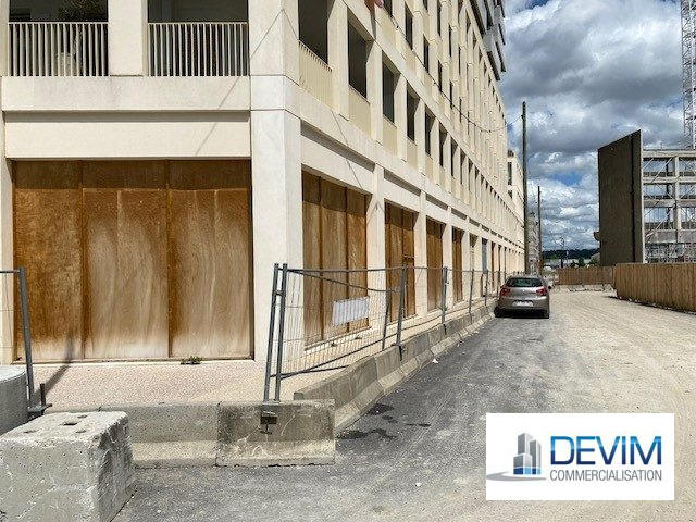 Local commercial - 76 m²