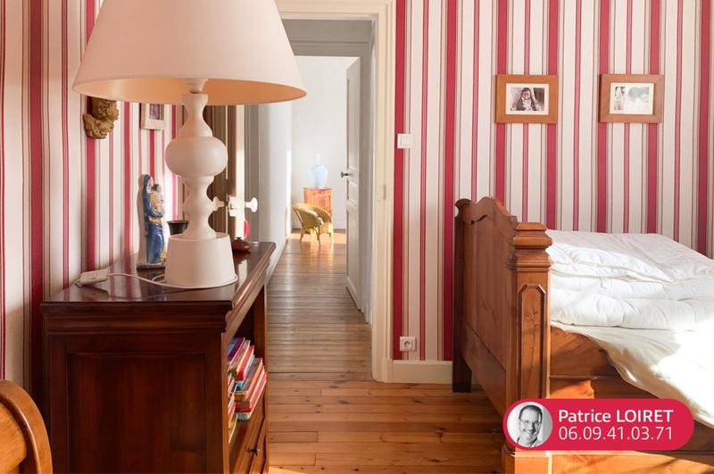 Maison de maîtres - 200 m² - 9 pièces