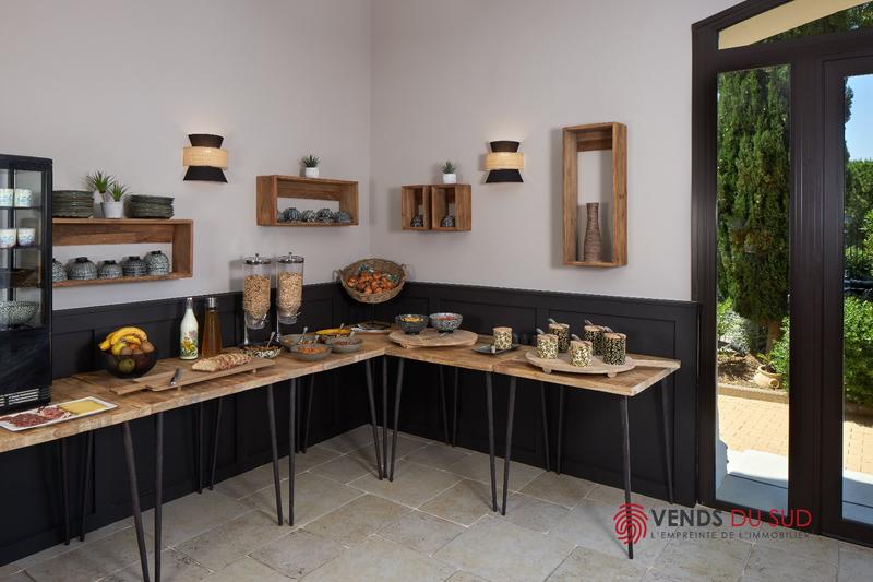 Fonds de commerce - 895 m²