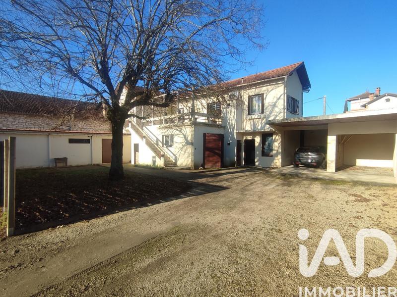 Maison - 205 m² - 3 pièces