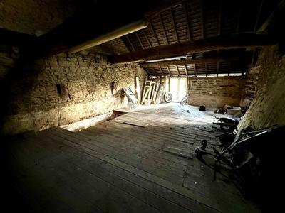 Maison ancienne - 65 m² - 2 pièces