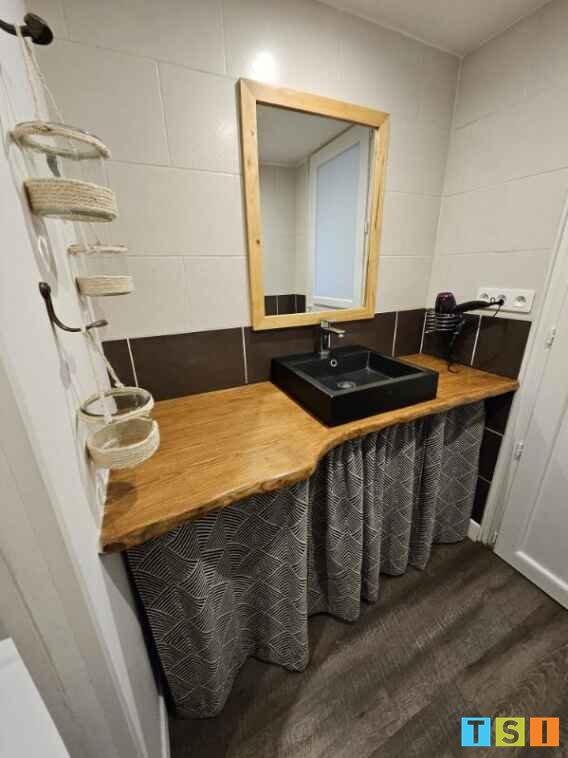 Maison - 210 m² - 8 pièces