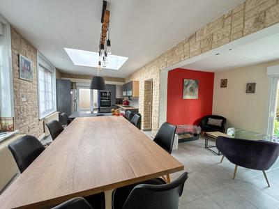 Maison - 190 m² - 6 pièces