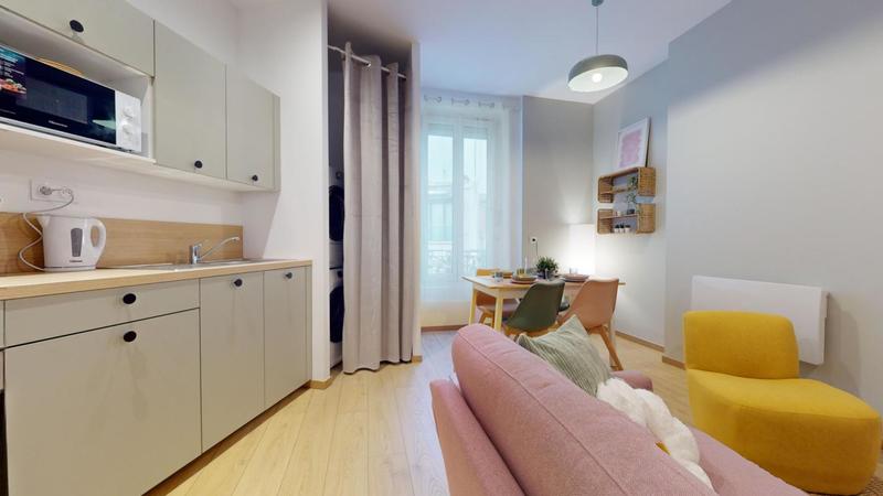 Appartement - 90 m² - 5 pièces