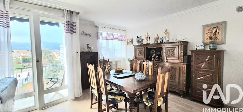 Appartement - 64 m² - 3 pièces